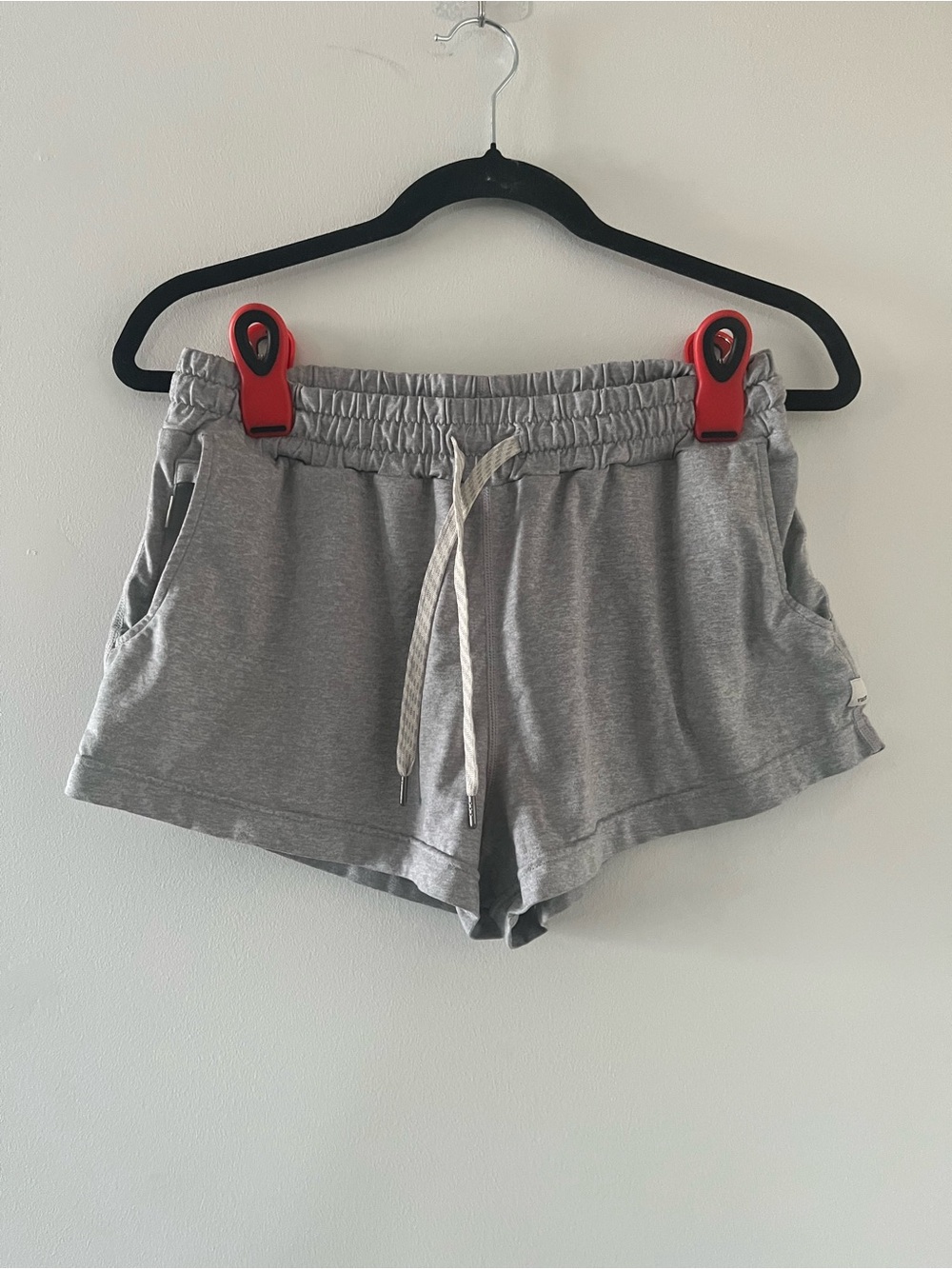Vuori Gray Halo Performance Shorts Small Drawstring Loungewear Athletic Travel